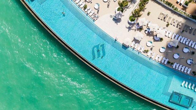 Get A One-day Posh Private Beach and Pool Package at Burj Al Arab