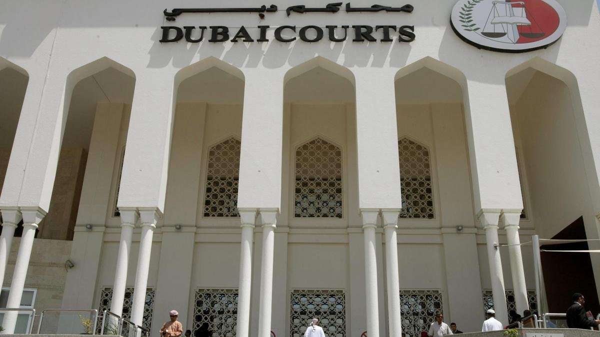 A UAE Resident Smuggling In Drugs In E-cigarette Pods Is Arrested &amp; Charged