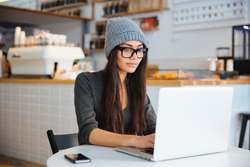 Buy Contact Lenses Online - UAE Shopping Guide 