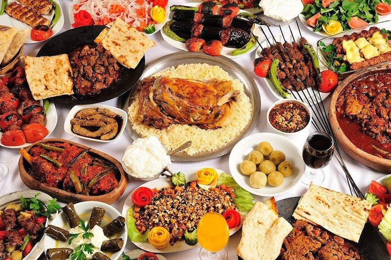Top 8 Best Dishes To Try In Dubai You Should Know About