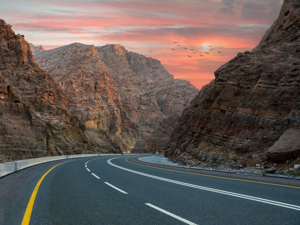 Most Scenic Roads to Drive in Dubai