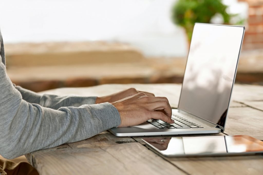 How To Check UAE Visa Status Online