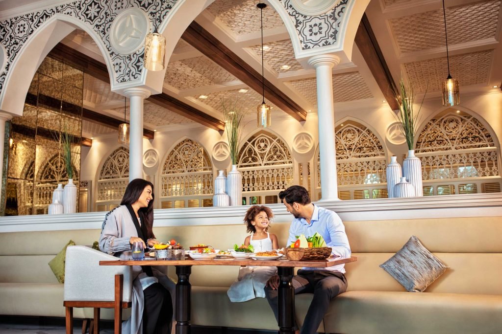 Top 5 Best Restaurants in Palm Jumeirah Dubai