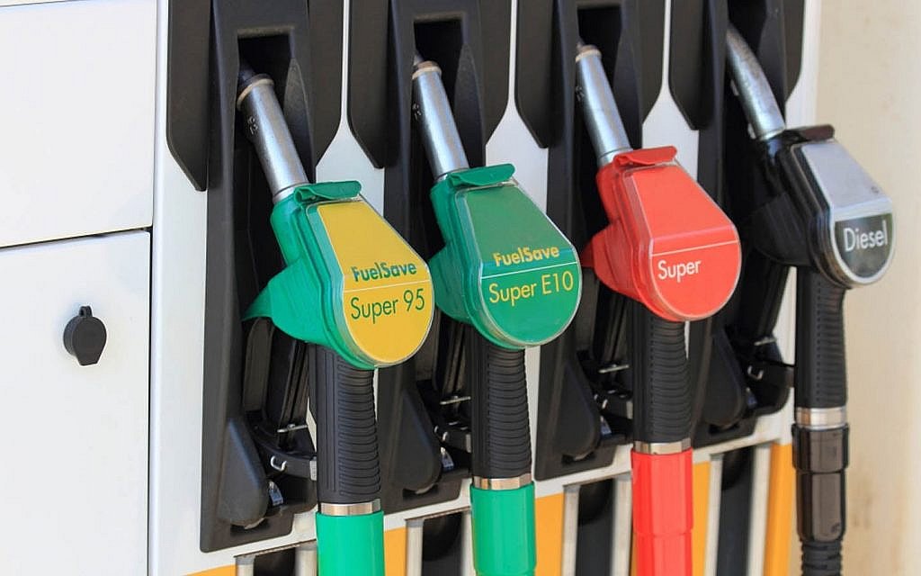 Top Petrol Stations in Dubai: ADNOC, ENOC & More