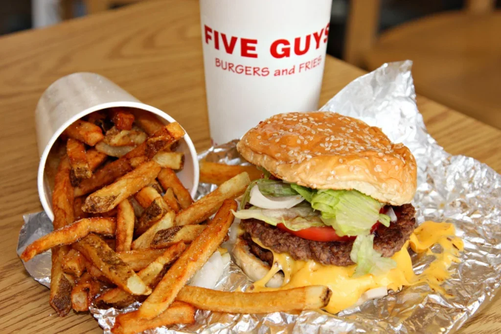 Most Delicious 7 Best Burgers in Dubai 2023 – Discover the Burger Near to You