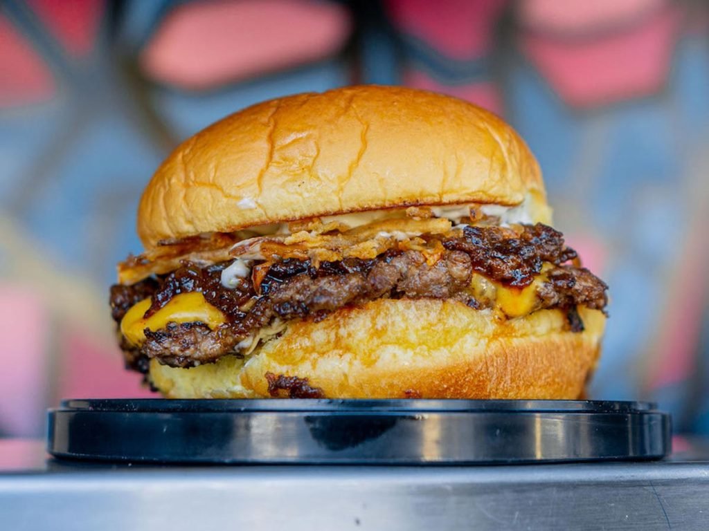 Most Delicious 7 Best Burgers in Dubai 2023 – Discover the Burger Near to You