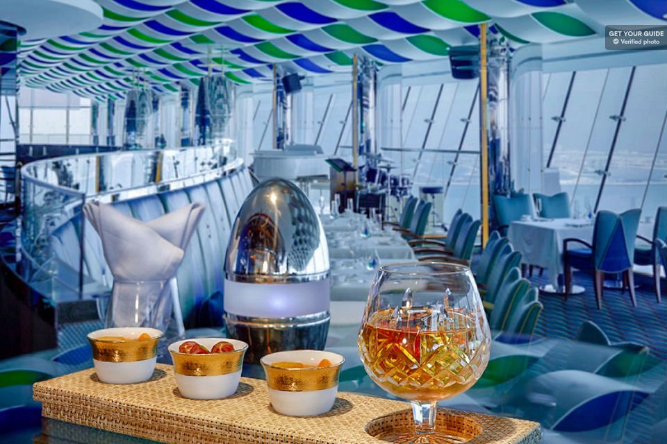 The Most Luxurious Lounges And Bars At Burj Al Arab For Your Special Evening!