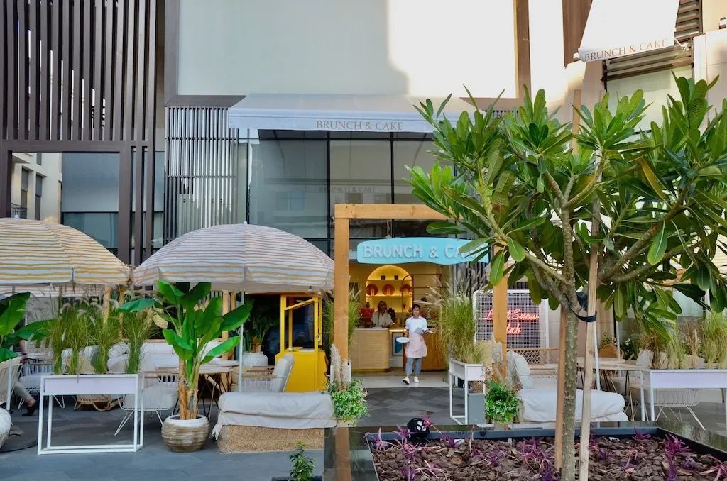7 Best Cafés in Jumeirah Dubai | You will Love Each One!