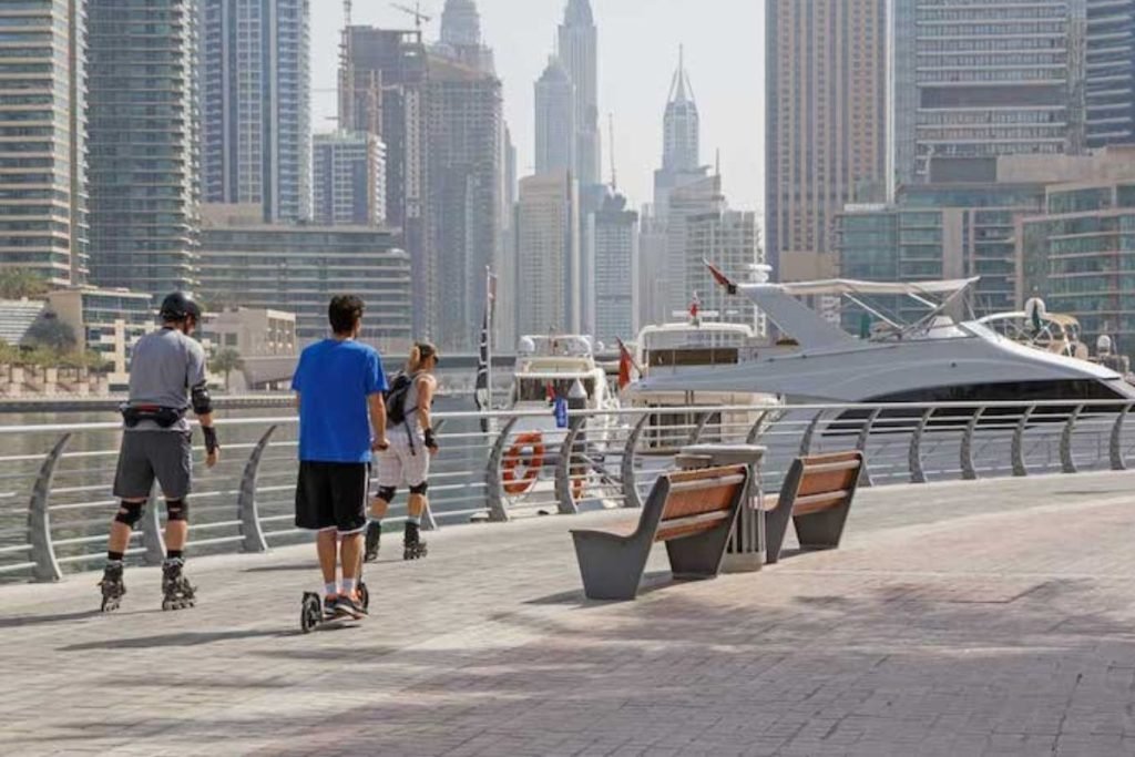 Walking-track-marina-beach-dubai