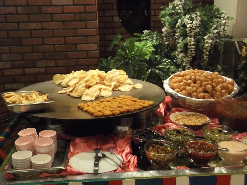 7 Best Pakistani Restaurants in Dubai | For Pakistani Food Lovers | Full of Spices and Variety
