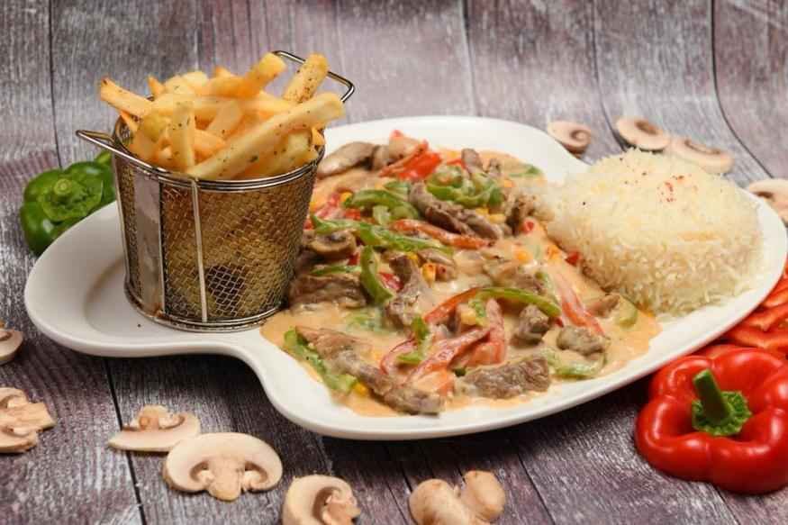 7 Best Arabic Restaurants in Dubai | Must Try Arabic Food Eateries for Excellent Cuisine 