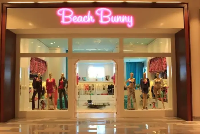 Shopping at  La Mer Beach Dubai 