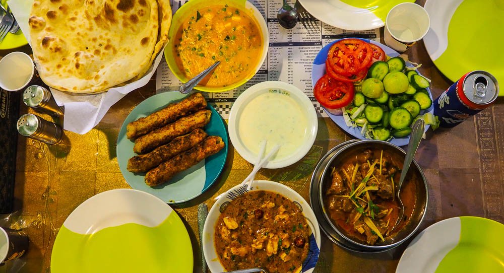 7 Best Pakistani Restaurants In Dubai | For Pakistani Food Lovers | Full Of Spices And Variety