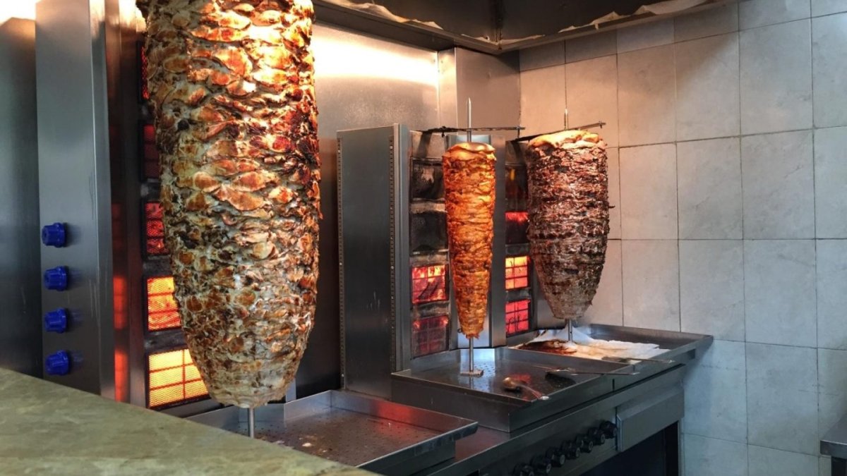 Best Shawarma in Dubai - Top 7 Mouthwatering Shawarma Places in Your Town  