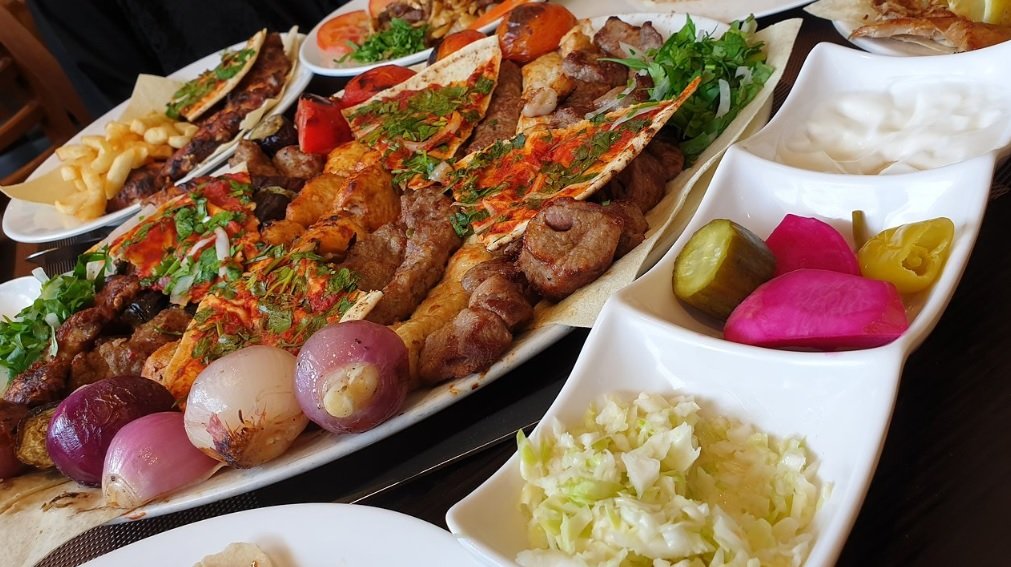 Top 7 Syrian Restaurants In Dubai |  Must Try Eateries For Distinctive Syrian Cusine Flavours Near To You