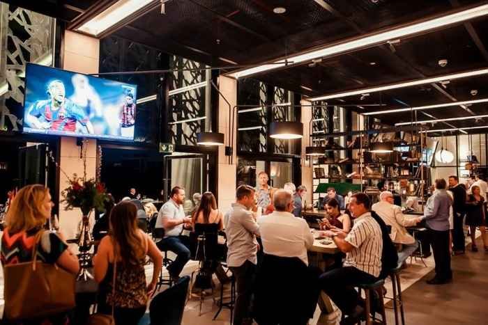 Famous 7 Pub in Dubai Hills and Near by Locations - Enjoy Variety Tastes and Preferences