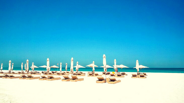 Yas Beach