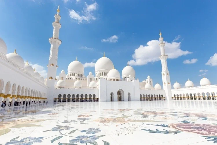 Mosques in Abu Dhabi