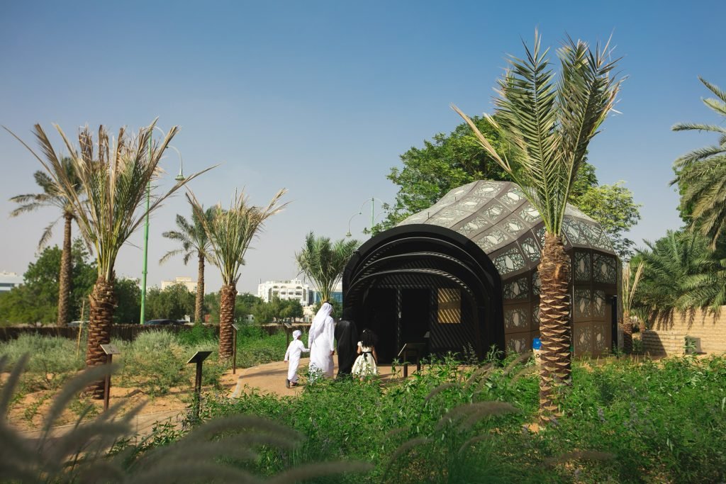 Jebel Hafeet 2023: Everything You Should Know, History, Mountain, Roads, and Places