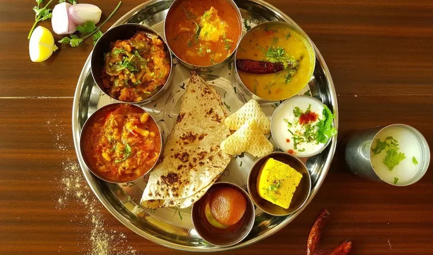 7 Top-rated Gujarati Restaurants in Dubai | Gujarati Food Lovers would Love Gujarati Thali
