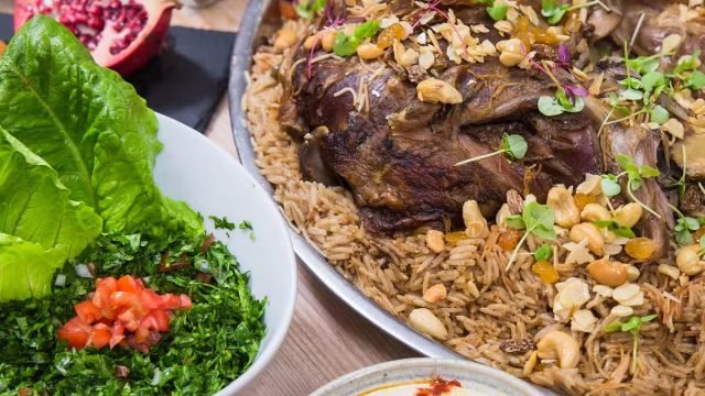 7 Best Iraqi Restaurants in Dubai | Explore Favourite Middles Eastern Restaurants