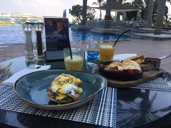 7 Amazing Restaurants for Breakfast with a View in Dubai | Enjoy Delecious food with Beautiful Views