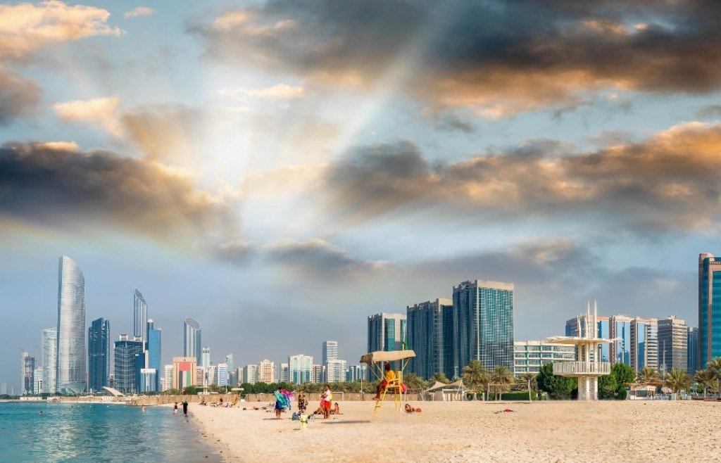Corniche Beach| A Waterfront Destination for Relaxation and Adventure | Guide 2023