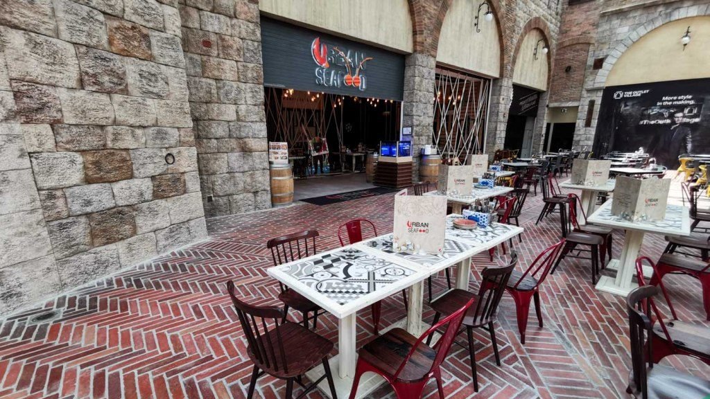 The Outlet Village, Dubai: Luxury Shopping of 2023 at Discounted Prices  