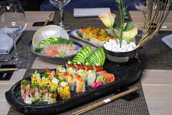 The top 7 Seafood Restaurants in Abu Dhabi | Enjoy the Best and Fresh Seafood 