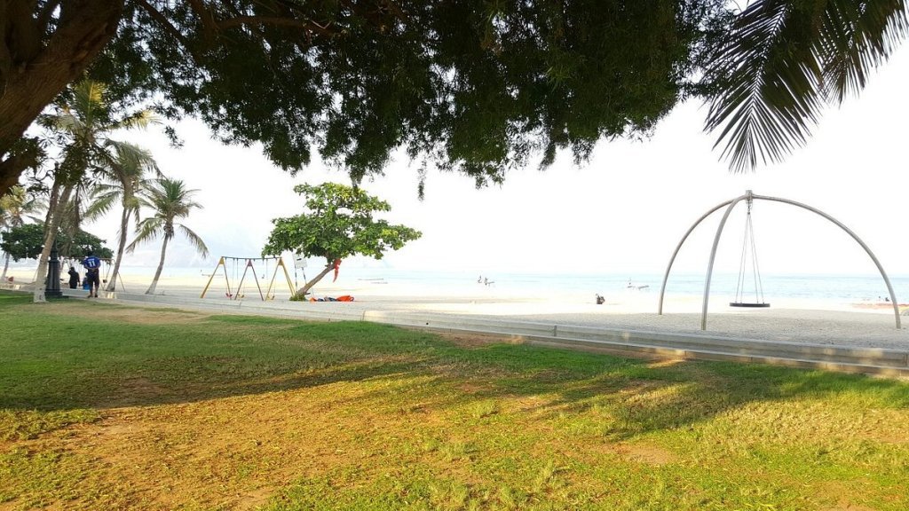 Unwind at the Stunning Khor Fakkan Beach: A Must-Visit Destination in 2023