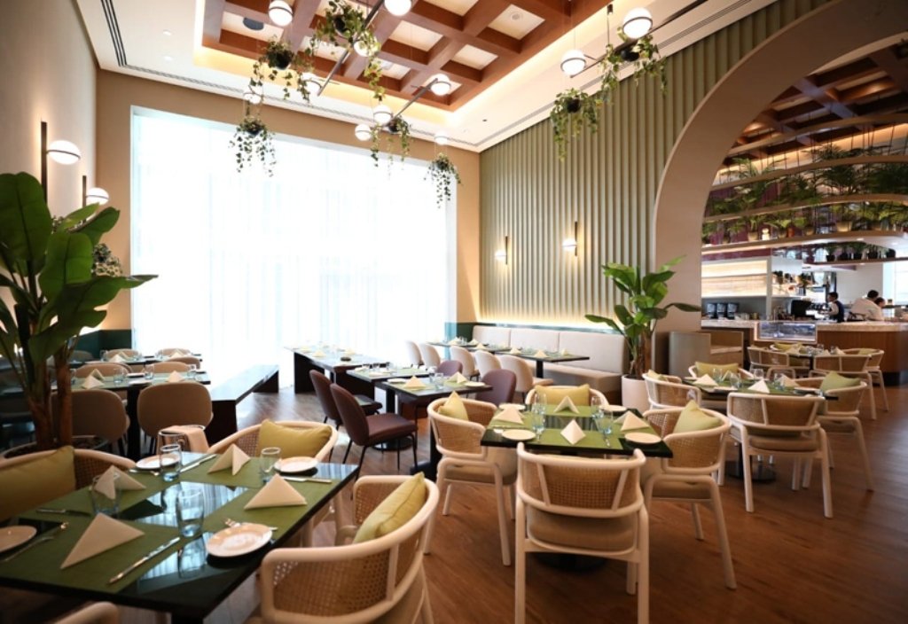 7 Best Hotels in Sharjah: Your Guide to Luxurious Accommodation
