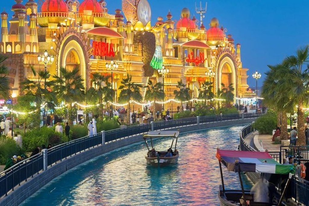 7 Most Visited Signature Places in Dubai | Landmarks for Unforgettable Memories 