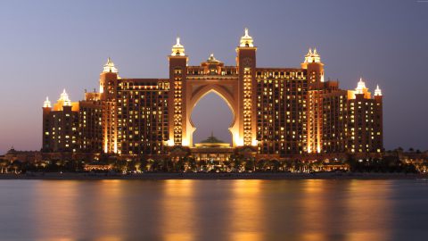 Wondering What It’d Be Like Visiting Atlantis, The Palm? See This Video