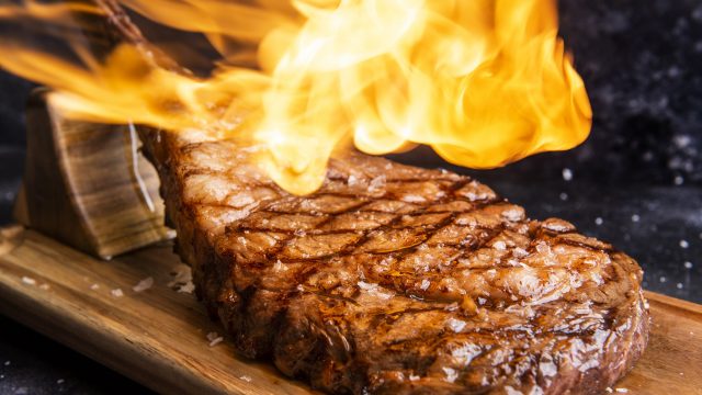 7 Best Steakhouses in Dubai for Meat Lovers | Try Luscious Texture and Luxurious Flavors