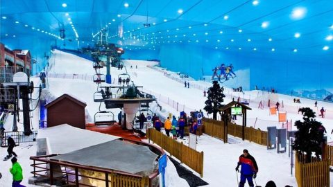 Ski Dubai – Things to do in 2023 You Wouldn’t Think You Could Do in a “Desert” City 