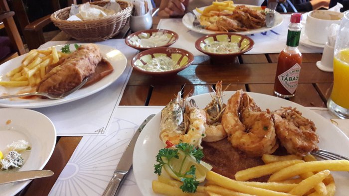 7 Best Arabic Restaurants in Dubai | Must Try Arabic Food Eateries for Excellent Cuisine 